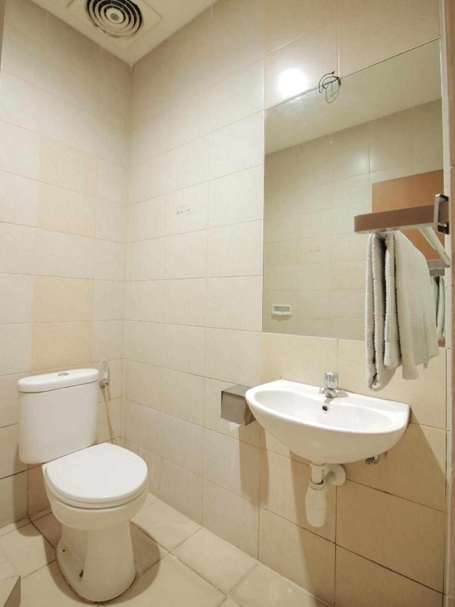 Capital O Galaxy Inn Бандунг Екстер'єр фото